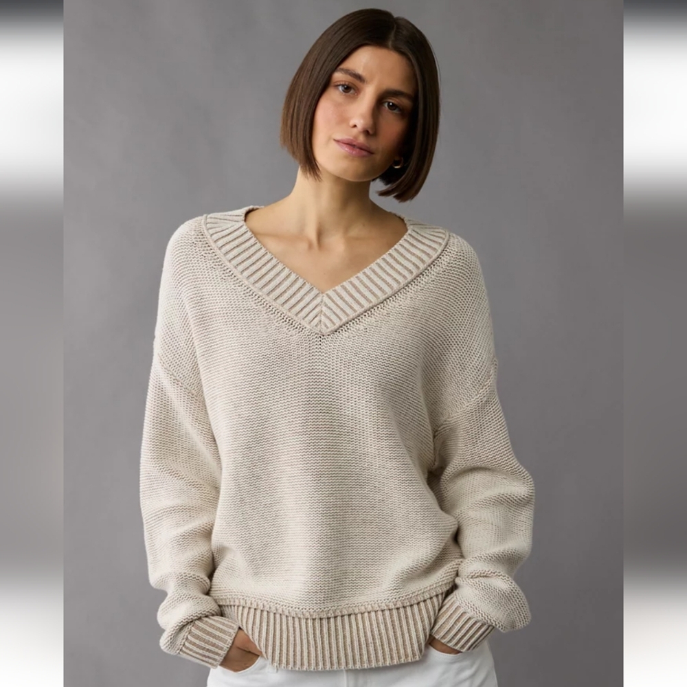 American Eagle Long Weekend V-Neck Sweater Cotton Medium Worn Once Medium